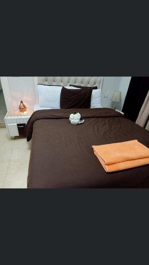 Abdeen Palace Hostel *